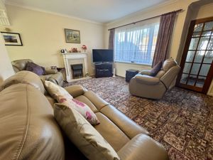 Lounge- click for photo gallery